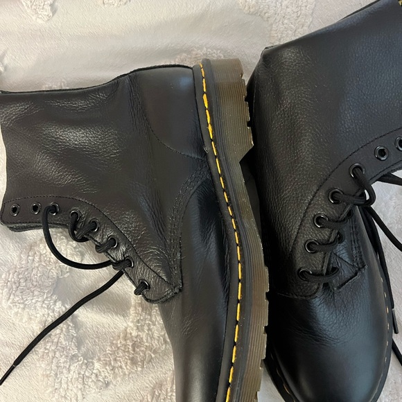 ALMOST BRAND NEW Doc Martins! WORN ONCE! - Picture 2 of 4
